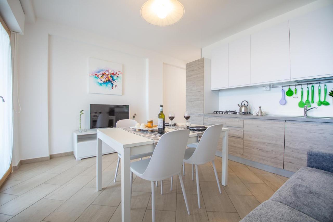 Abruzzodamare Amazing Apartments With Romantic Sea View Francavilla Al Mare Exterior photo