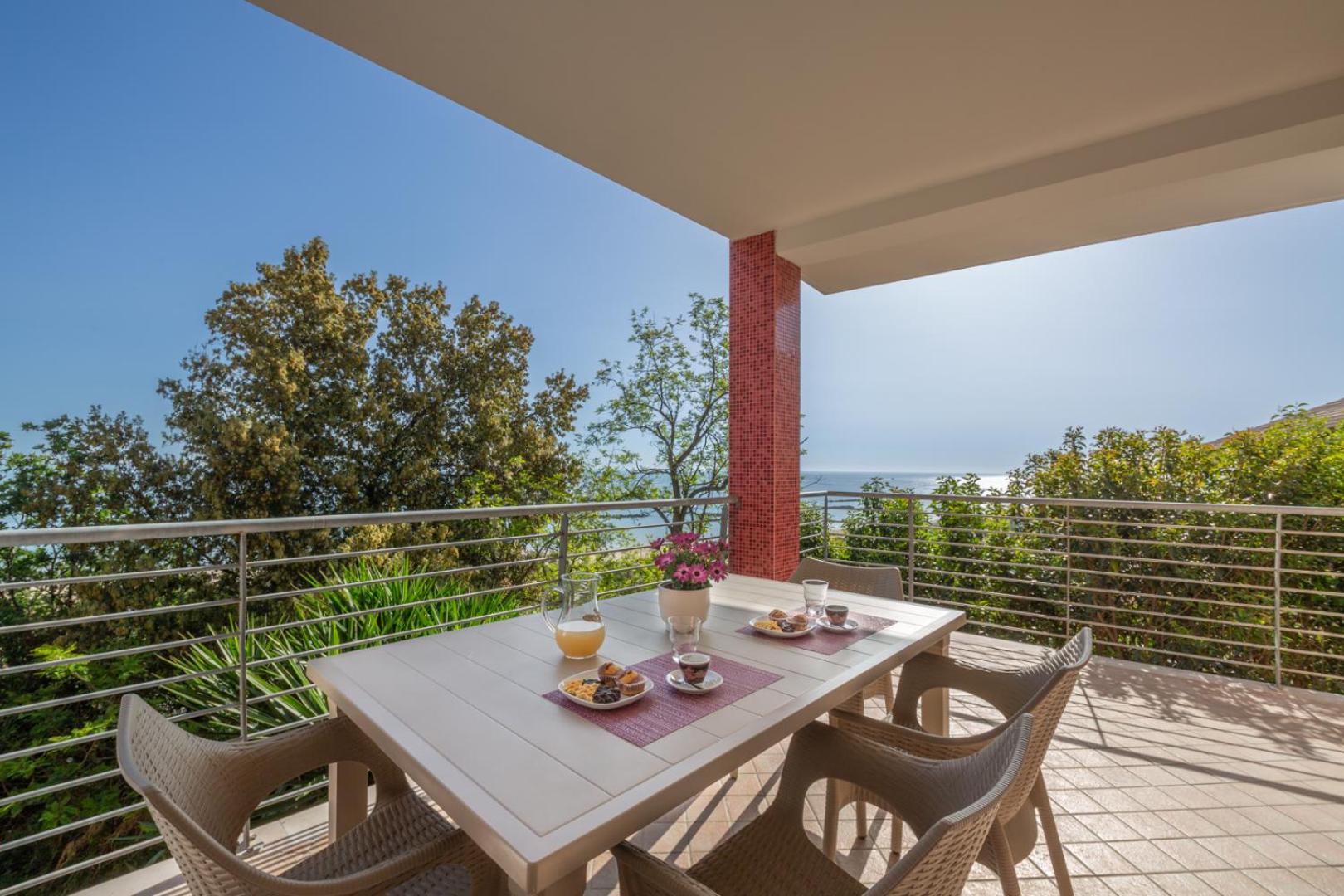 Abruzzodamare Amazing Apartments With Romantic Sea View Francavilla Al Mare Exterior photo